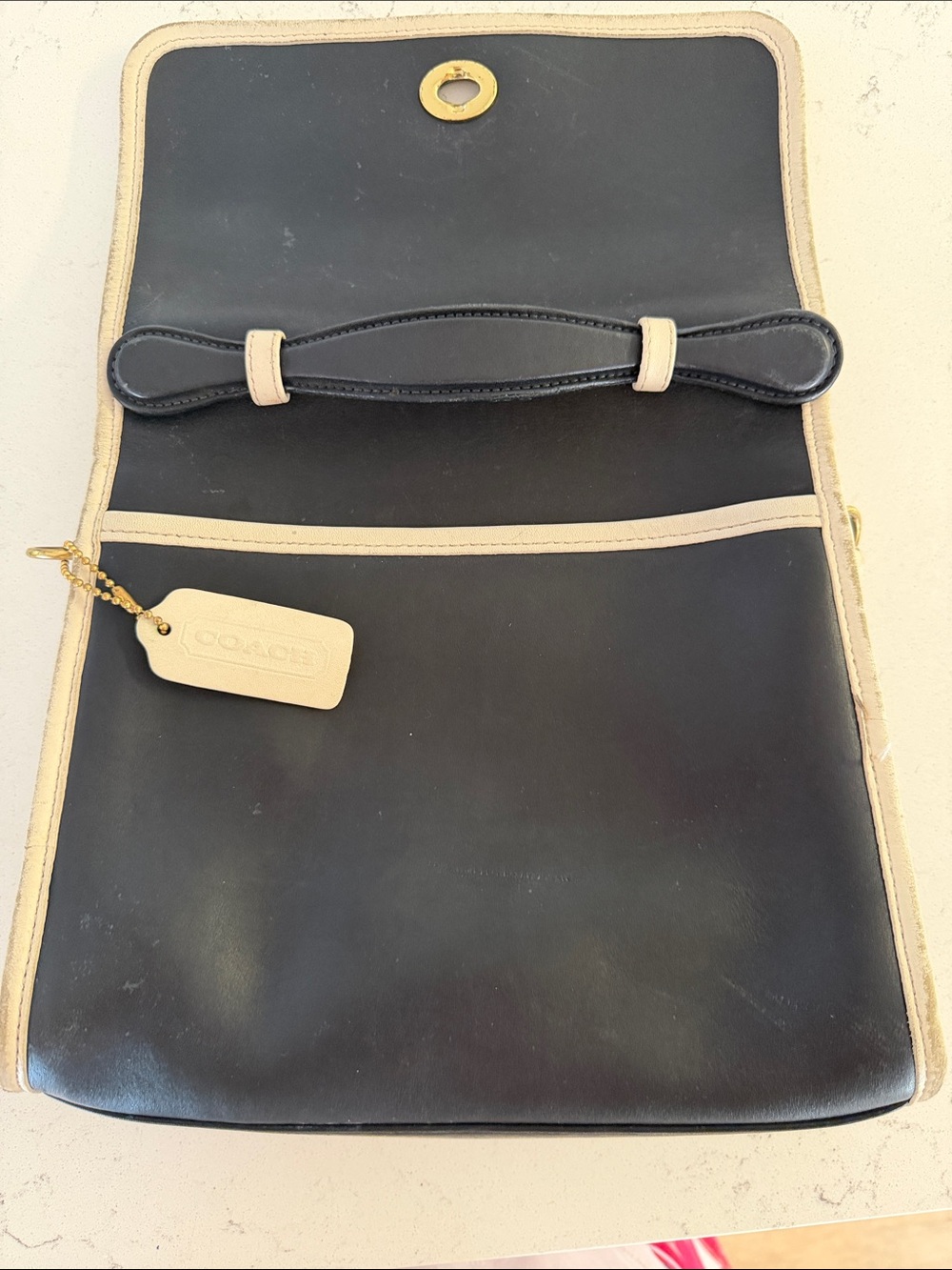 Y2K Vintage Coach Classic Black and Cream  Leather Crossbody purse M1P 6870 - Picture 12 of 14